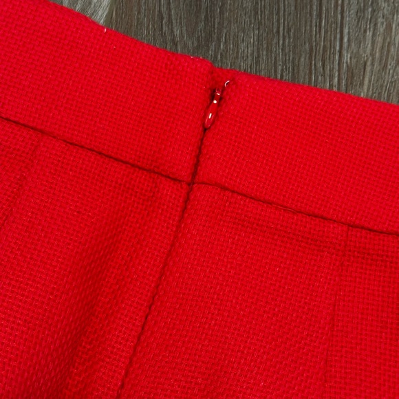 Red Ann Taylor skirt ❤️ - Picture 5 of 6
